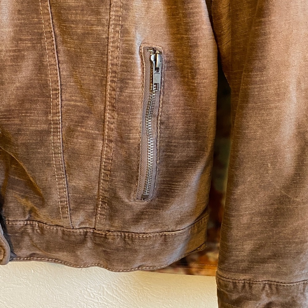 Free People pink velvet trucker Jacket oversized like new - Picture 3 of 12